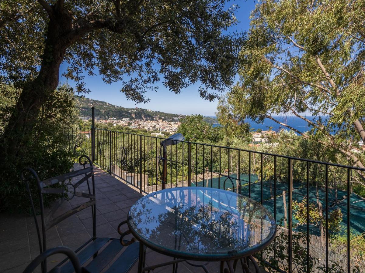 Ulivi Apt Vila Sorrento Exterior foto